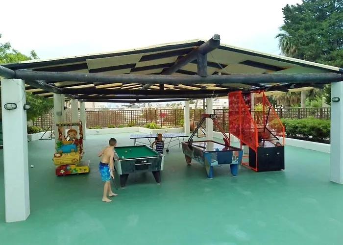 Complex House Near The Feriehus *