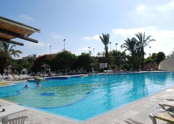 Complex House Near The Casa vacanze Paphos